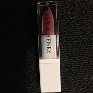 Hank and Henry liquid lip
